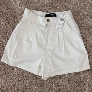 Hollister White High Waist linen blend Shorts